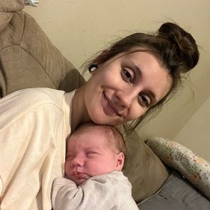 Meet your Posher, Valorie